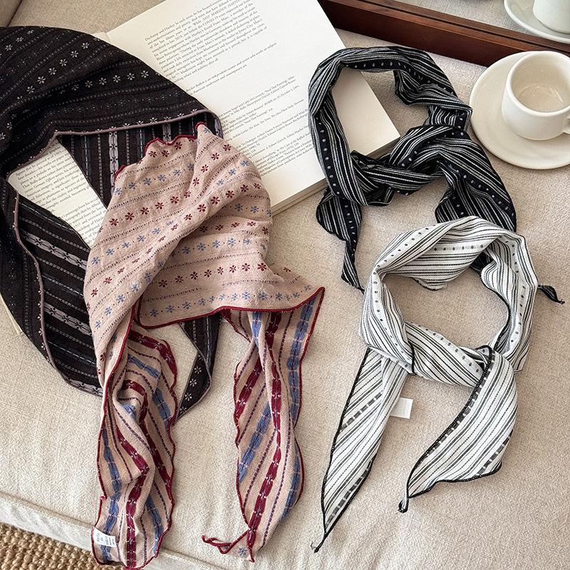 Bandana Cotton - Хлопково-льняной треугольный платок с цветочным принтом