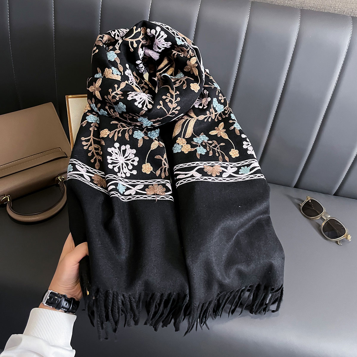 Новый зимний теплый кашемировы – обзор и цена Woven Scarf Blanket