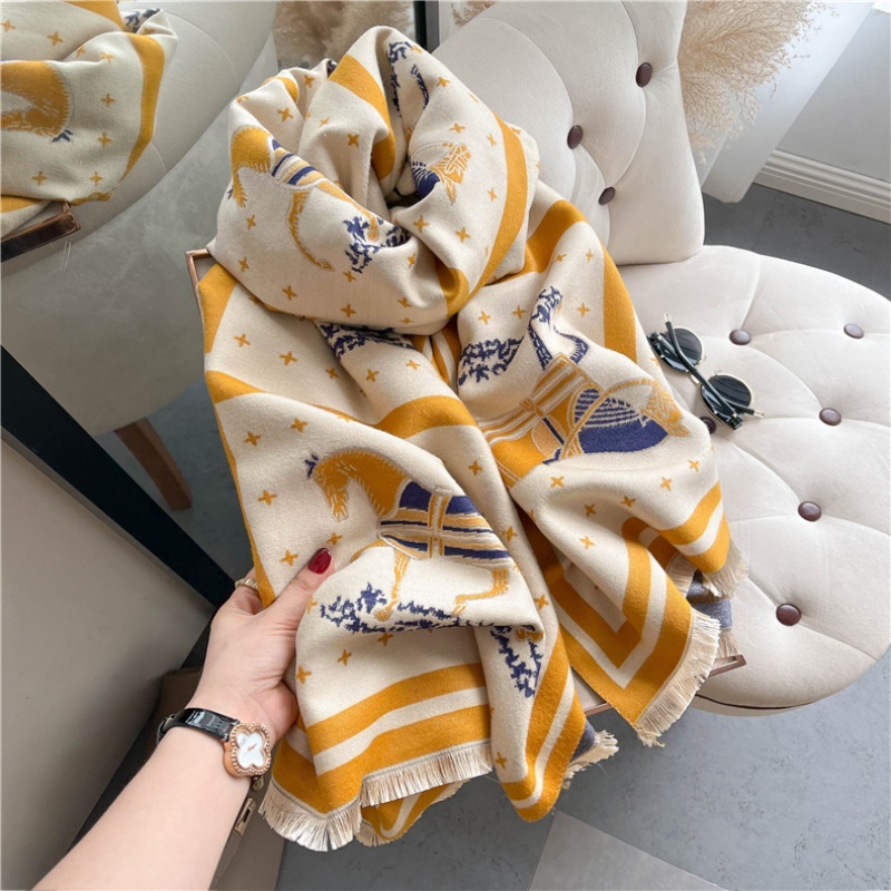 Роскошное плотное кашемировое  – обзор и цена Woven Scarf Blanket