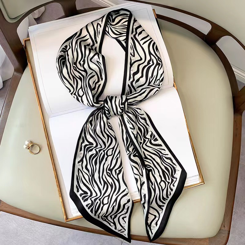 Роскошный шелковый квадратный  – обзор и цена Silk Tie Striped