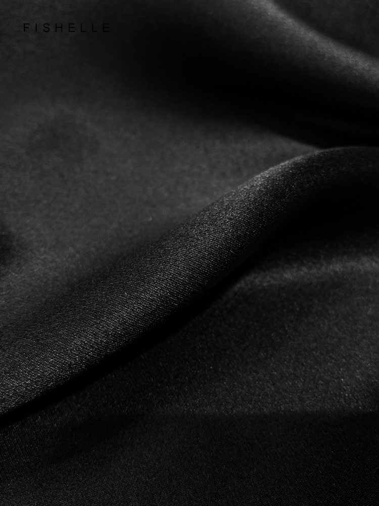 Однотонный черный шарф из чист – обзор и цена Scarf Silk Square